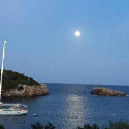 Sea Frontline 'faraona'. Pool. Wifi Appartement