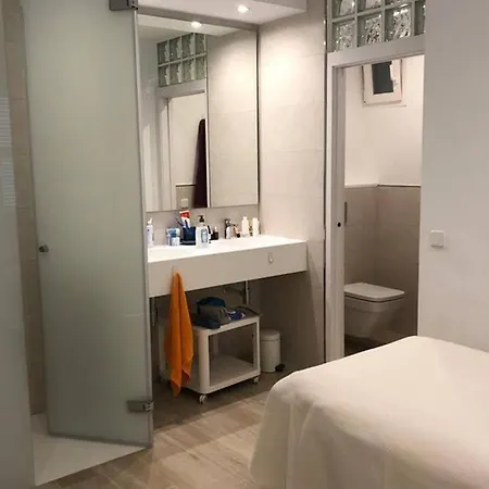 Appartement Sea Frontline 'faraona'. Pool. Wifi