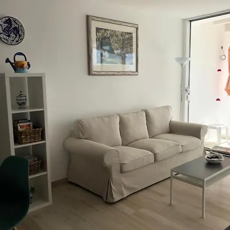 Appartement Sea Frontline 'faraona'. Pool. Wifi *
